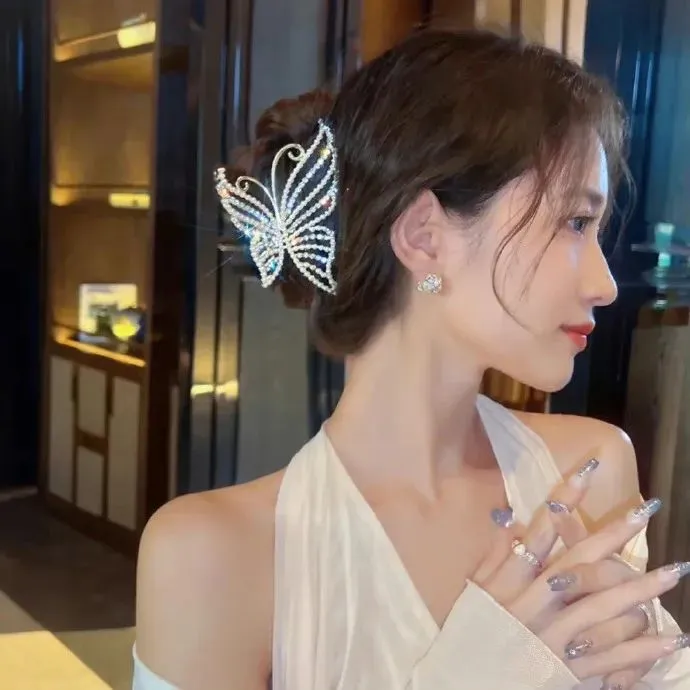 【真实绝症改编】《余命10年》小松菜奈坂口健太郎：得知自己只剩十年寿命，她决定不谈恋爱却偏偏遇见他
