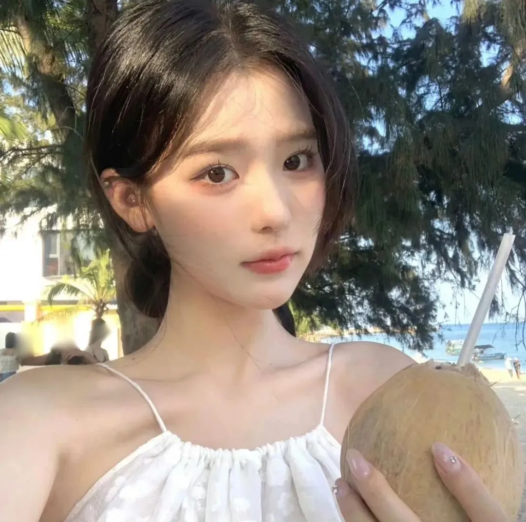【极致虐心】《任意依恋》金宇彬裴秀智：顶级大明星与卑微纪录片导演的悲情绝恋